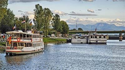 Fahrgastschifffahrt auf dem Rhein